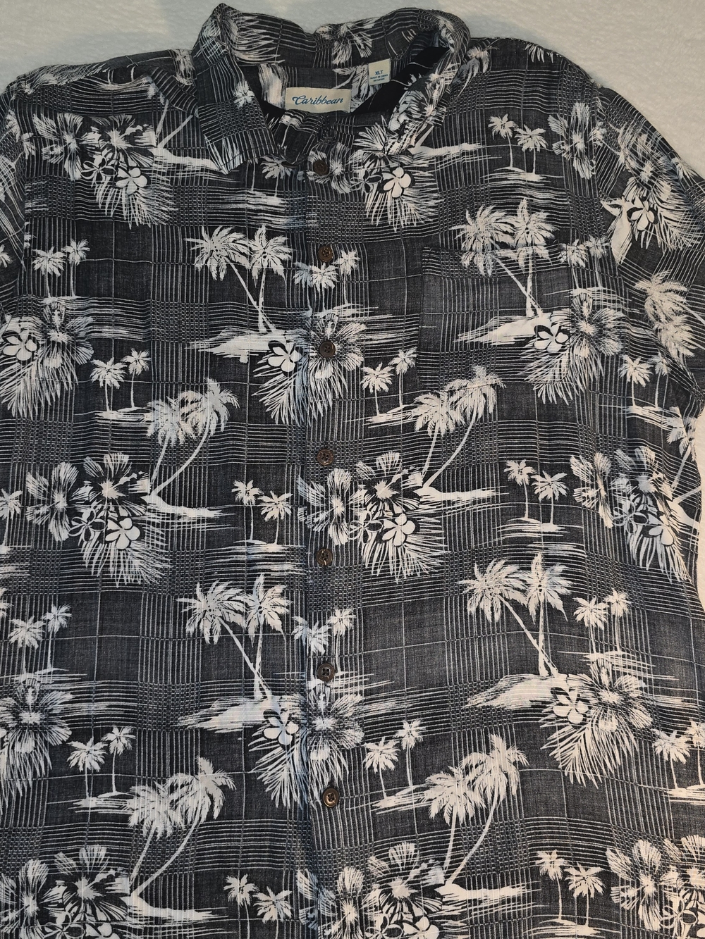 Caribbean Mens XLT Hawaiian Shirt Button Up Short Sleeve Shirt Black/White/Gray